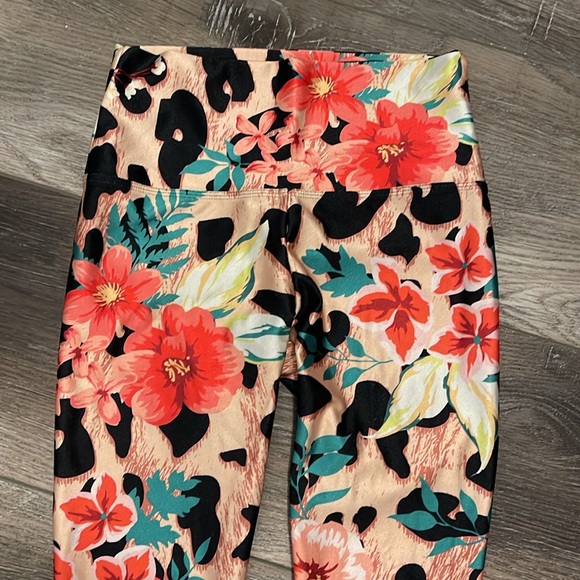 Pineapple Clothing leggings worn once size XS - Picture 2 of 3